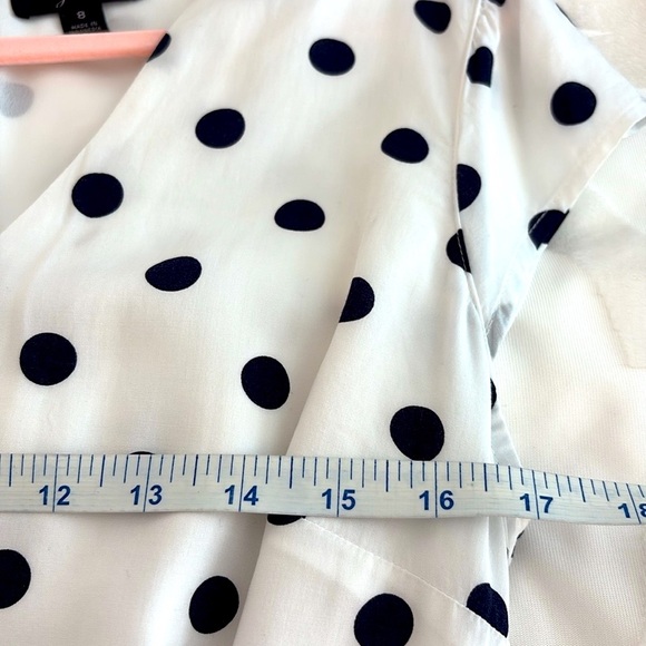 J. Crew White & Navy Polka Dot V-Neck, Front Cap Sleeve Ruffled,  Dress. Size 8 - Picture 8 of 13